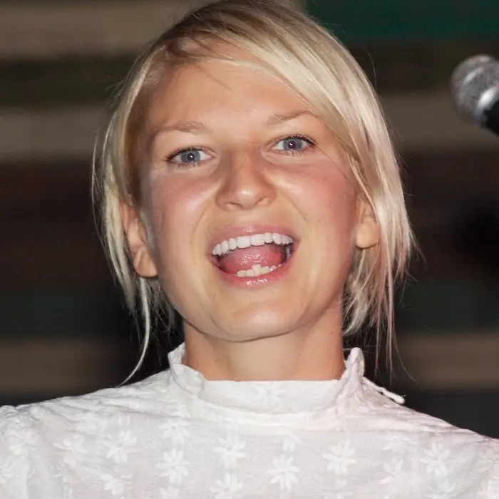 Sia